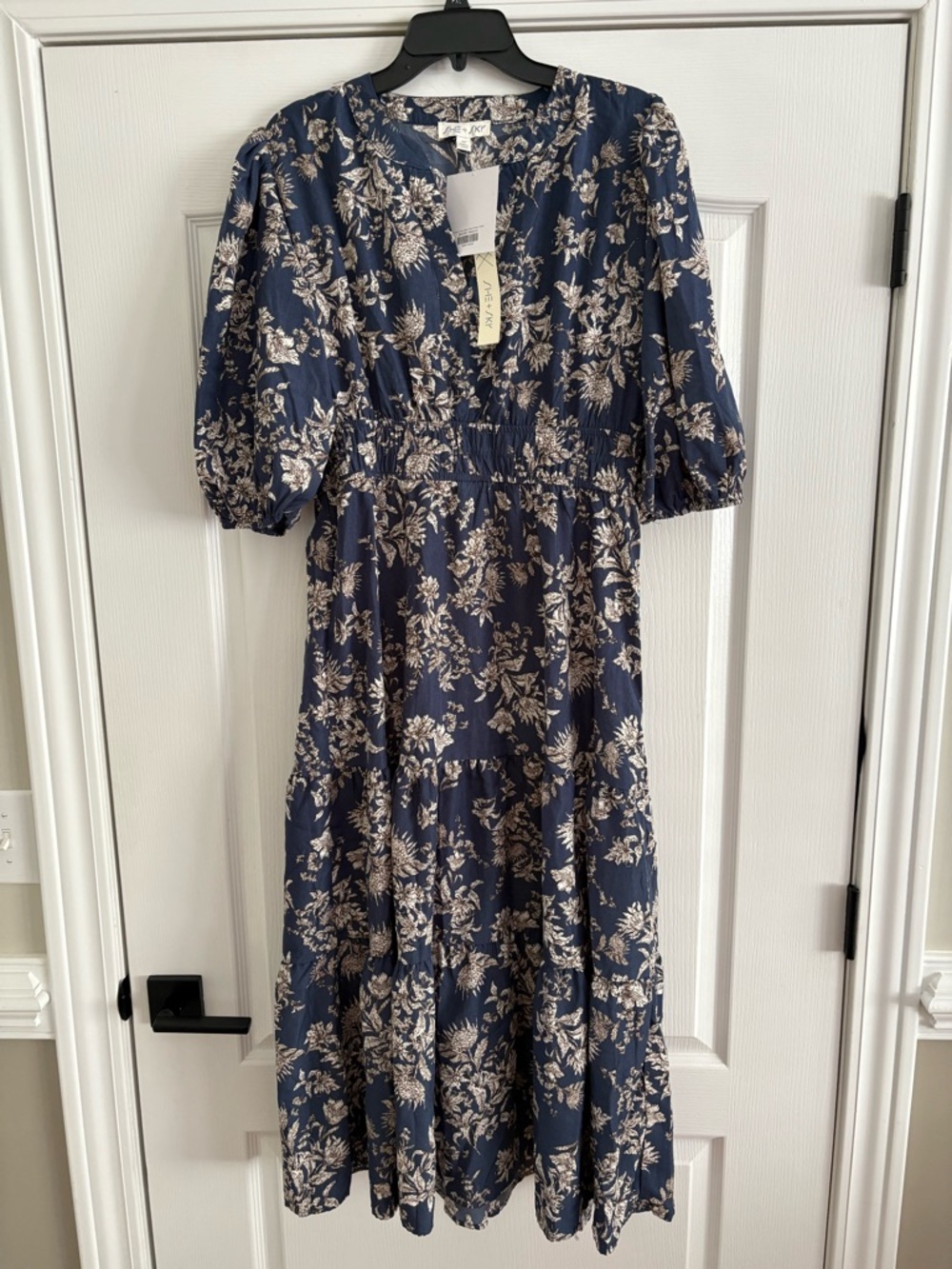 Floral Midi Dress in Blue and Cream - Elegant Puff Sleeve